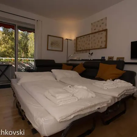 Bahnhofsnahe, Ruhige Und Sonnige 2 Zimmerwohnung Im Dichterviertel Wiesbaden Extérieur photo
