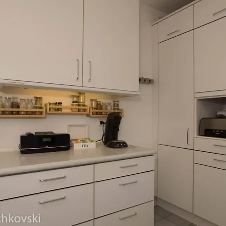 Bahnhofsnahe, Ruhige Und Sonnige 2 Zimmerwohnung Im Dichterviertel Wiesbaden Extérieur photo